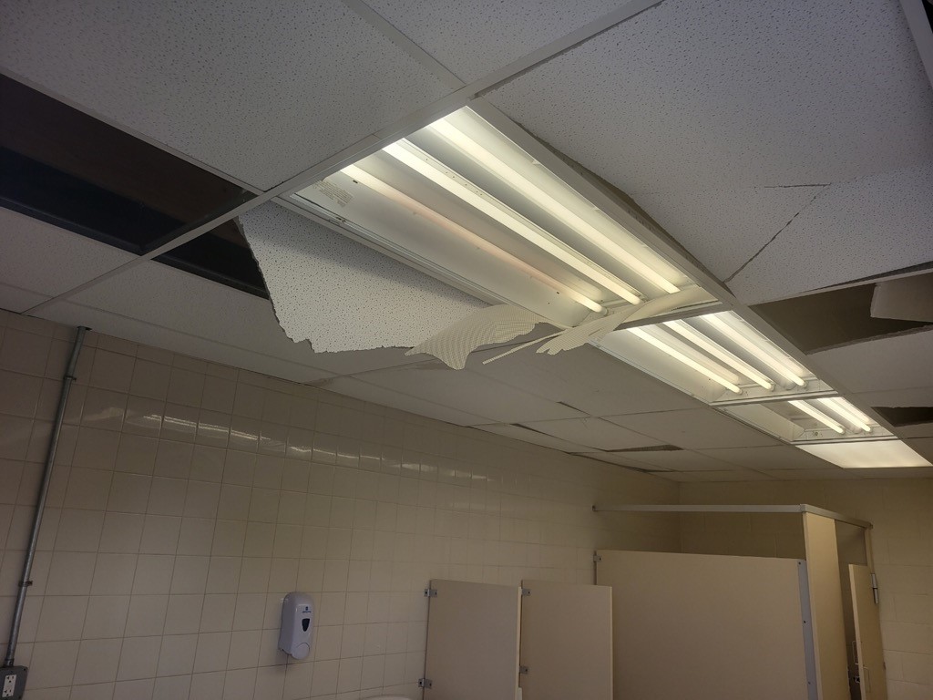 Ceiling tile in Melville fell and doodoo water from a bathroom leak above  splattered on the floor : r/SBU